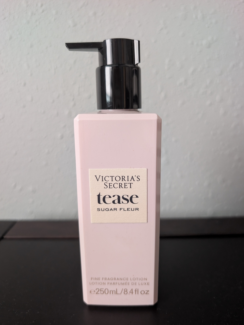 Victoria's Secret Tease Sugar Fleur Lotion - Light Pink & Black Pump